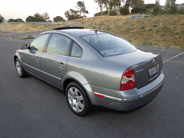 Volkswagen Passat 2002 photo 3