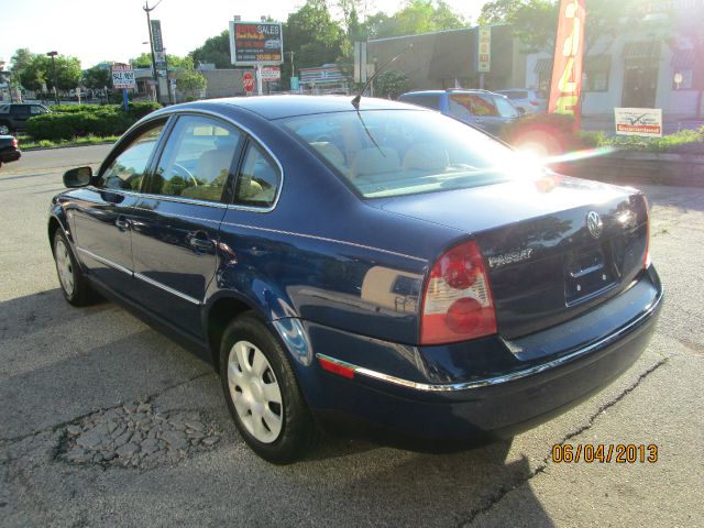 Volkswagen Passat 2002 photo 4