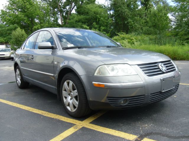 Volkswagen Passat 2002 photo 1