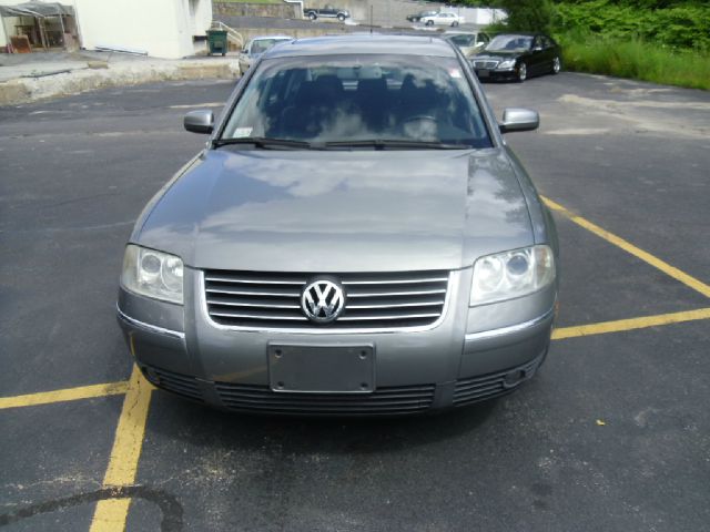 Volkswagen Passat 2002 photo 2