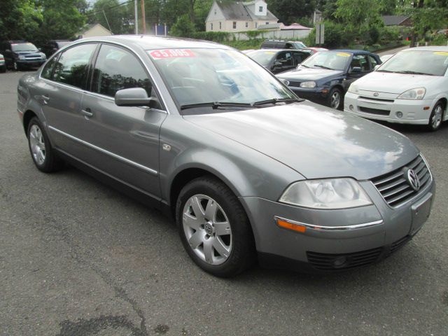 Volkswagen Passat 2002 photo 2