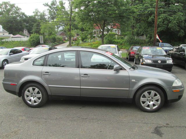 Volkswagen Passat 2002 photo 3