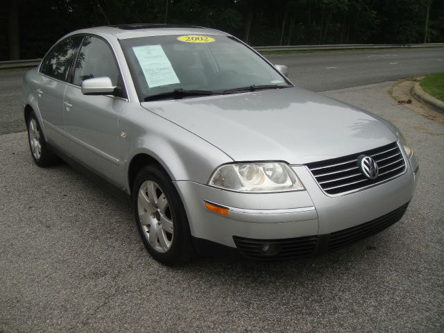 Volkswagen Passat 2002 photo 2