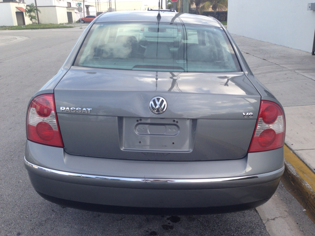 Volkswagen Passat 2002 photo 4