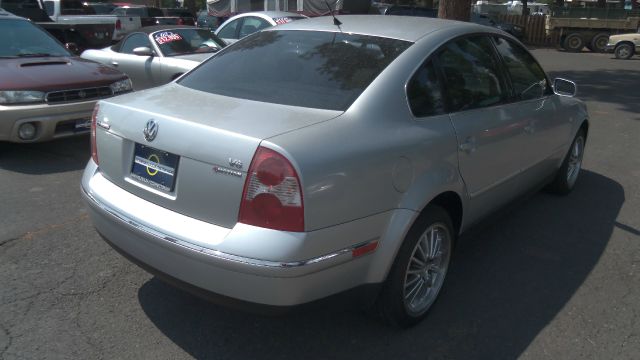 Volkswagen Passat 2002 photo 4