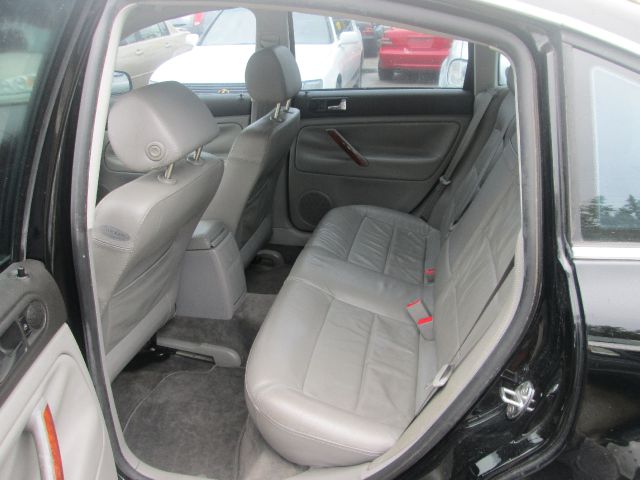 Volkswagen Passat 2002 photo 1