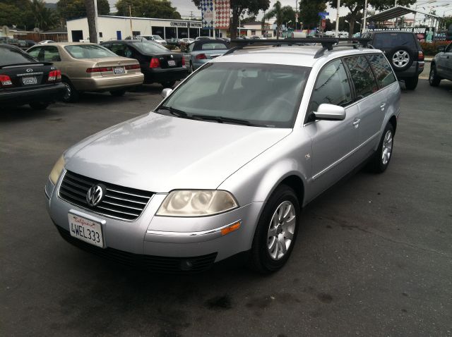 Volkswagen Passat 2002 photo 1