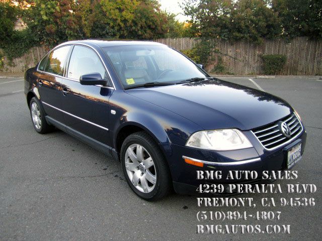 Volkswagen Passat 2002 photo 1