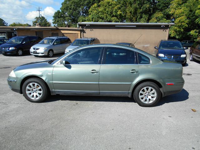 Volkswagen Passat 2002 photo 3