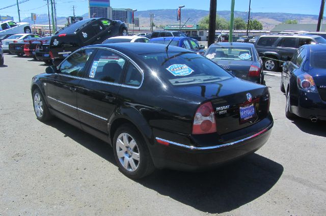 Volkswagen Passat 2002 photo 4