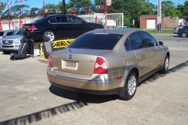 Volkswagen Passat 2002 photo 4