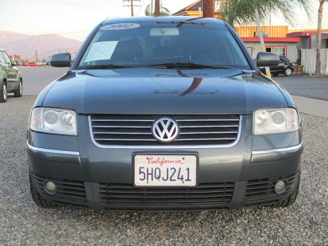 Volkswagen Passat 2002 photo 2