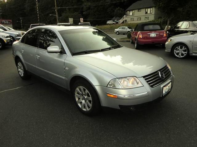 Volkswagen Passat 2002 photo 1