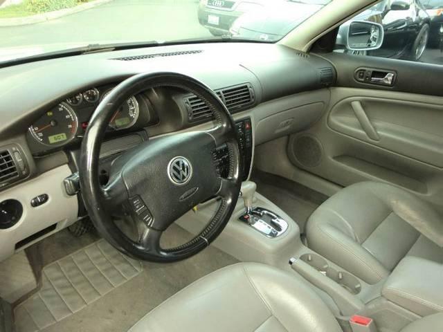 Volkswagen Passat 2002 photo 2