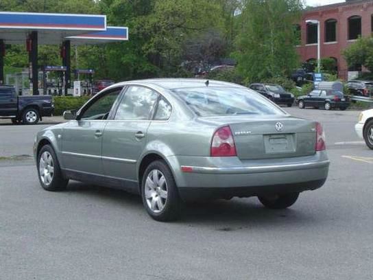 Volkswagen Passat SE Crew Cab 4WD FFV Sedan