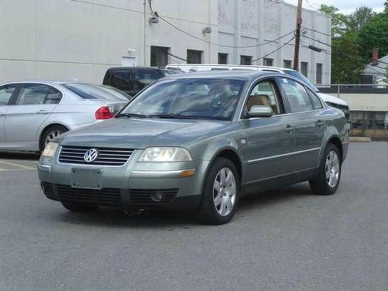 Volkswagen Passat 2002 photo 1