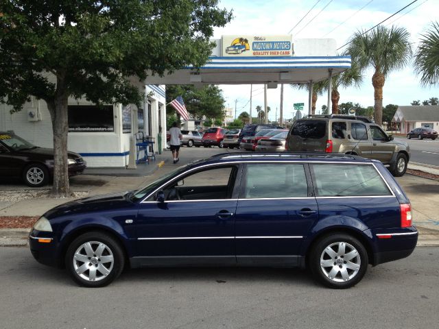 Volkswagen Passat 2002 photo 1