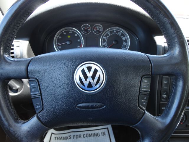 Volkswagen Passat 2002 photo 3