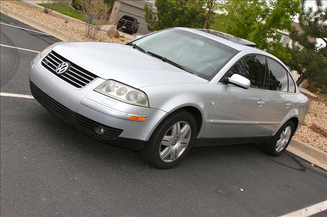 Volkswagen Passat 2002 photo 1