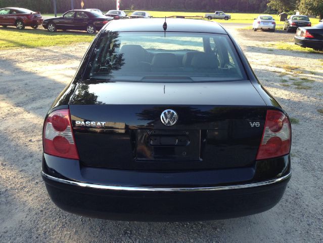 Volkswagen Passat 2002 photo 2