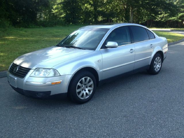 Volkswagen Passat 2002 photo 2