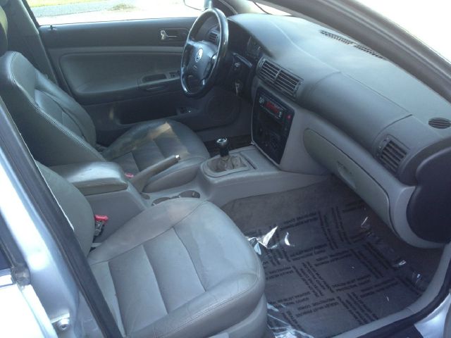 Volkswagen Passat 2002 photo 3