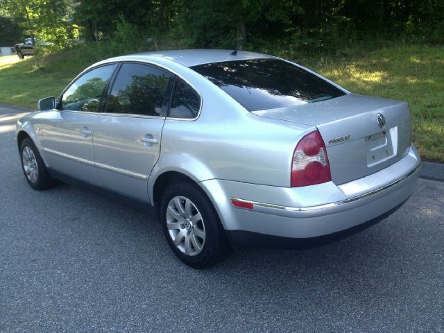 Volkswagen Passat 2002 photo 4