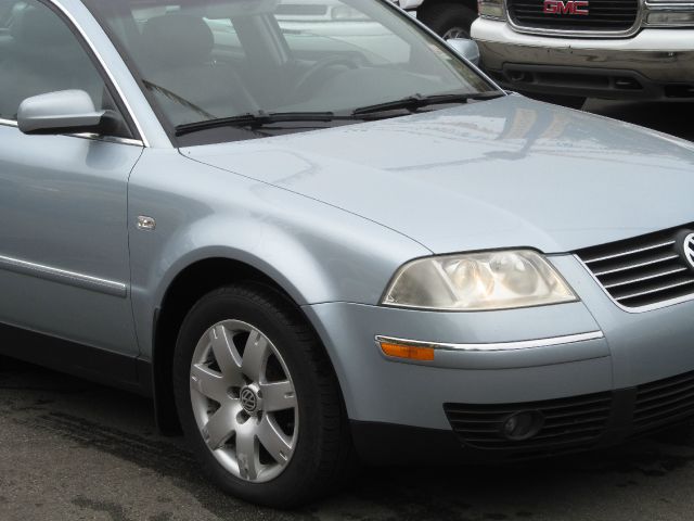 Volkswagen Passat 2002 photo 4