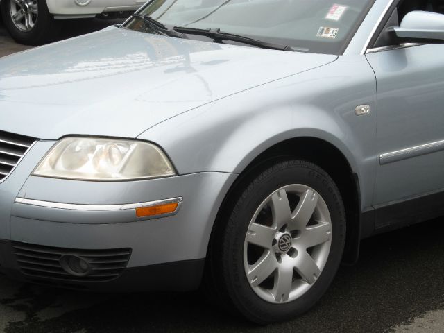 Volkswagen Passat 2002 photo 9