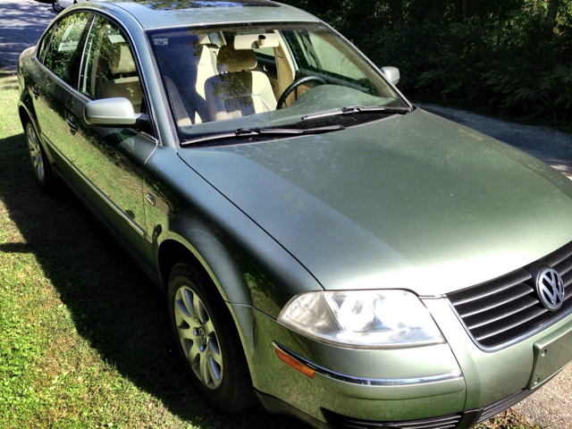 Volkswagen Passat 2002 photo 2