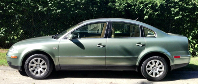 Volkswagen Passat 2002 photo 3