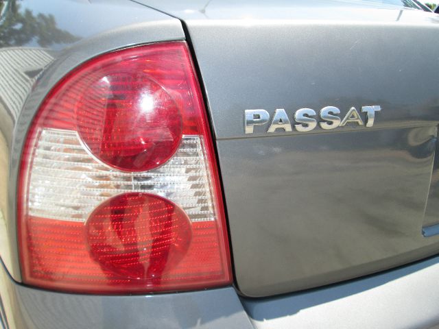 Volkswagen Passat 2002 photo 2