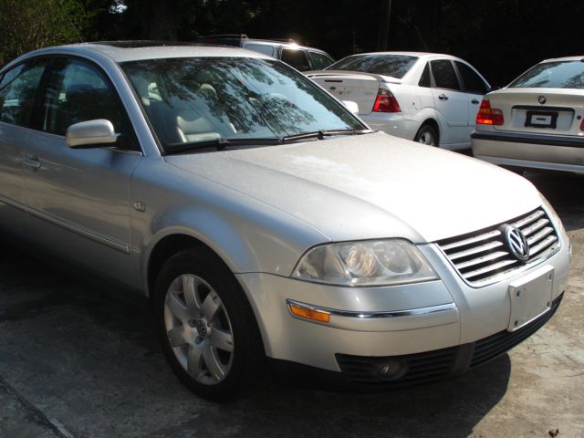 Volkswagen Passat 2002 photo 2