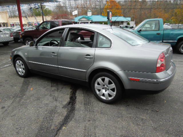 Volkswagen Passat 2002 photo 4