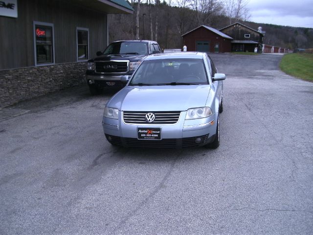 Volkswagen Passat 2002 photo 2