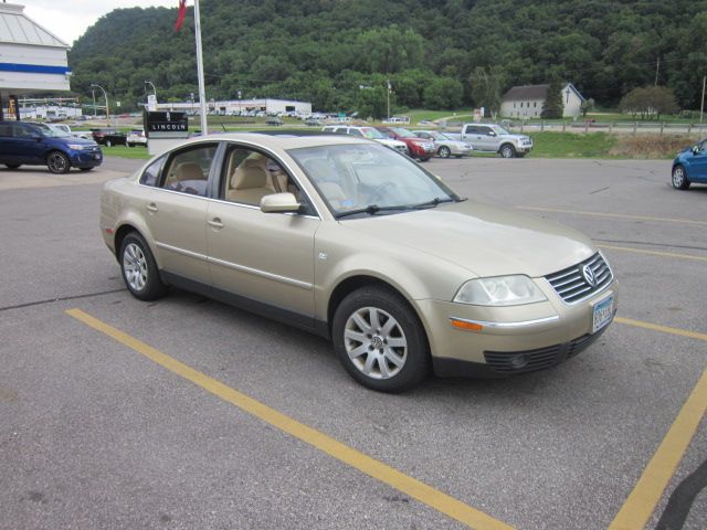 Volkswagen Passat 2003 photo 3