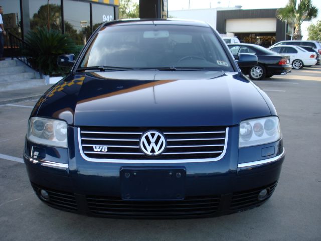 Volkswagen Passat 2003 photo 3