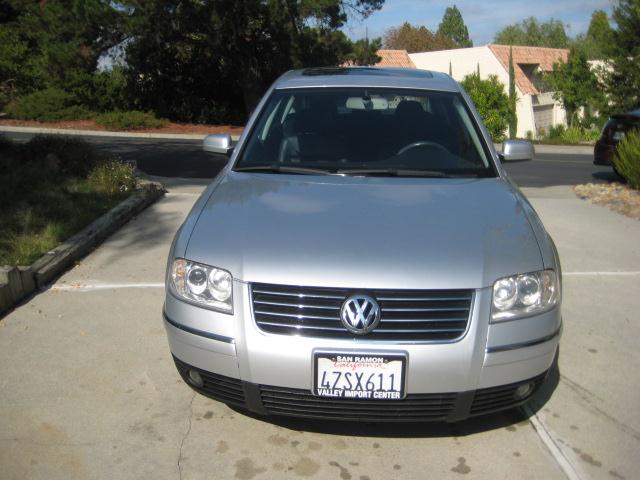 Volkswagen Passat 2003 photo 2