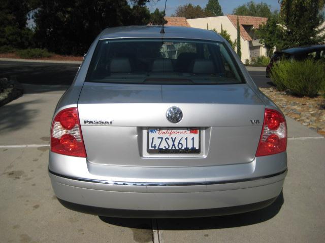 Volkswagen Passat 2003 photo 3