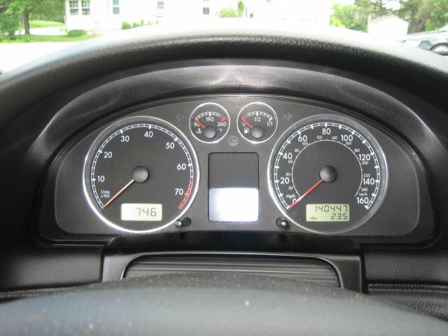 Volkswagen Passat 2003 photo 12