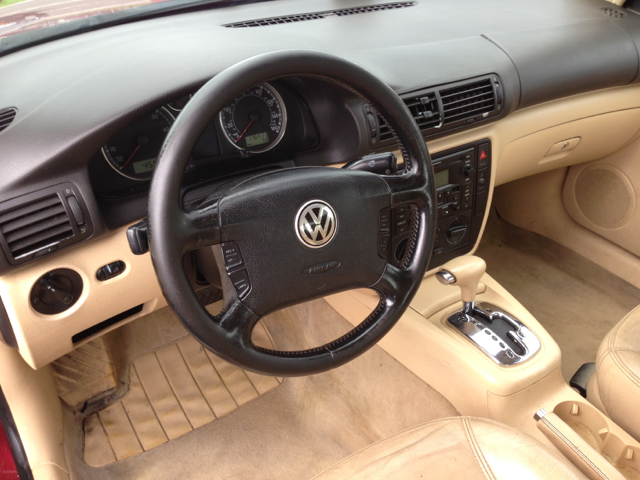 Volkswagen Passat 2003 photo 1