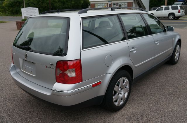 Volkswagen Passat 2003 photo 40