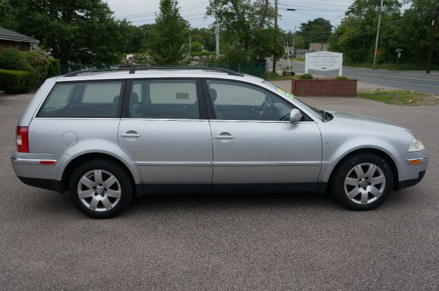 Volkswagen Passat 2003 photo 41