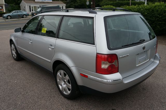 Volkswagen Passat 2003 photo 42