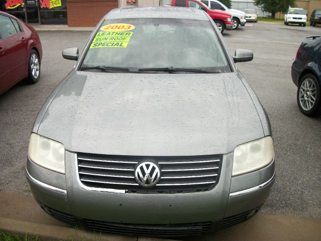 Volkswagen Passat 2003 photo 3