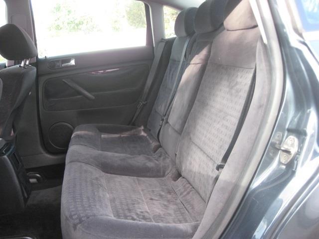 Volkswagen Passat 2003 photo 3