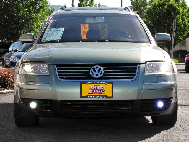 Volkswagen Passat 2003 photo 2