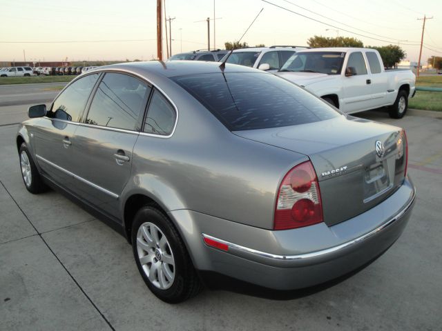 Volkswagen Passat 2003 photo 4