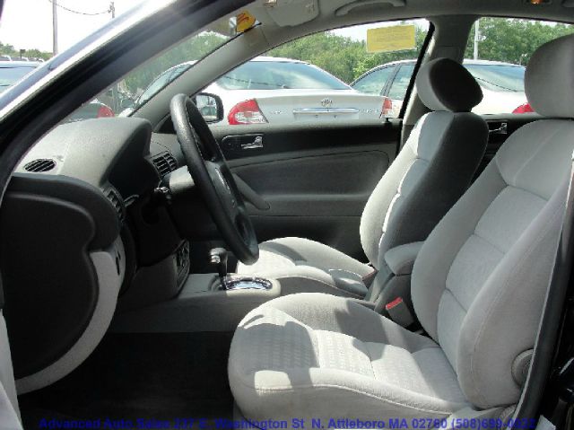 Volkswagen Passat 2003 photo 1