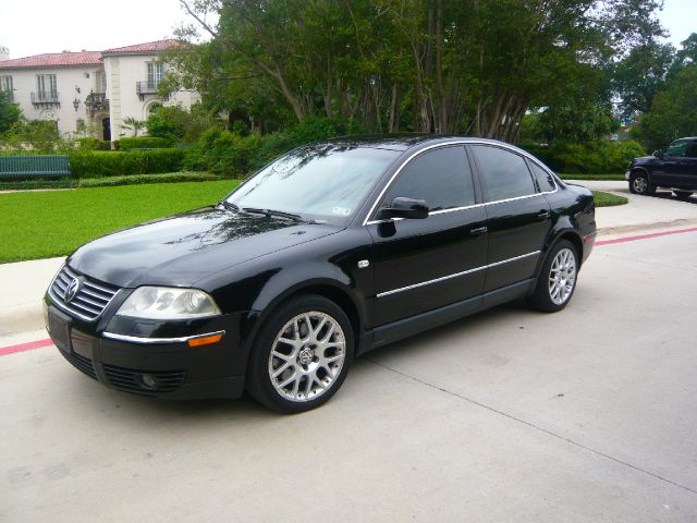 Volkswagen Passat 2003 photo 2